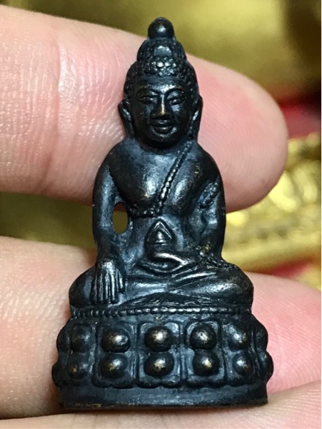 พระกริ่งโสฬส มปร. วัดราชประดิษฐ์ ปี 2515 หลวงปู่ทิม หลวง ปู่โต๊ะ หลวงปู่ดู่ ร่วมปลุกเสกครับ