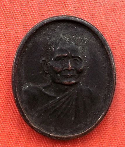 เริ่ม 10 บาท กับ  เหรียญหลวงปู่แหวน   …G589