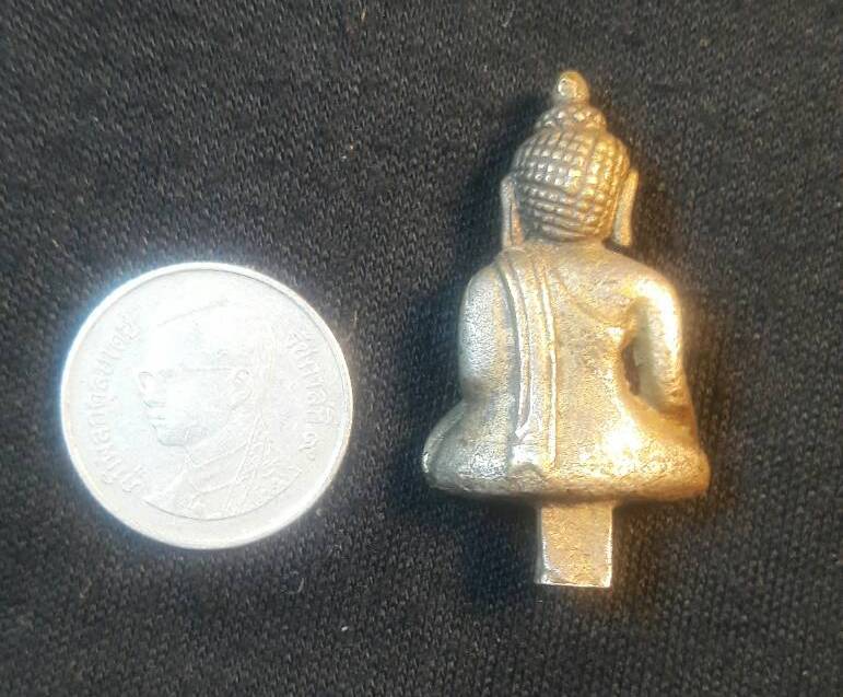 พระยอดธง  