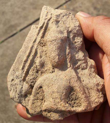 หน้าบรรณวัดใหญ่ชัยอยุธยาเก่าเก็บสภาพสวย