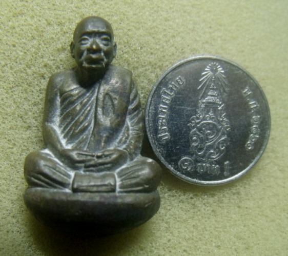 **วัดใจ**รูปเหมือนเบ้าทุบ รุ่นแรก สมเด็จญาณฯ วัดบวรฯ เนื้อชนวนนำฤกษ์ ก้นอุดผง**ตอกโค้ด สวยๆ 