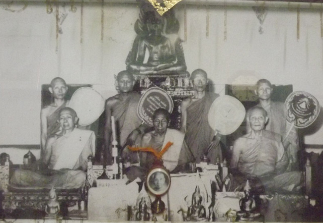 รูปบูชา หมู่ หลวงปู่ทิม วัดละหารไร่ ลพ.ทาบ วัดกระบกขึ้นผึ้ง ลพ.ชื่น วัดมาบข่า