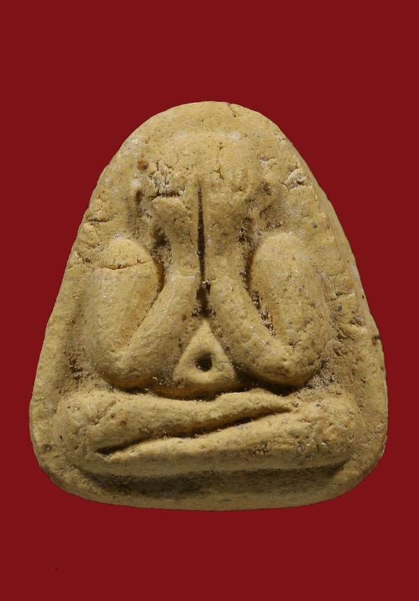 พระปิดตา ปี2516 เนื้อเหลือง วัดยายร้า จ.ระยอง หลวงปู่ทิม ปลุกเสก มาพร้อมบัตรรับรองความแท้