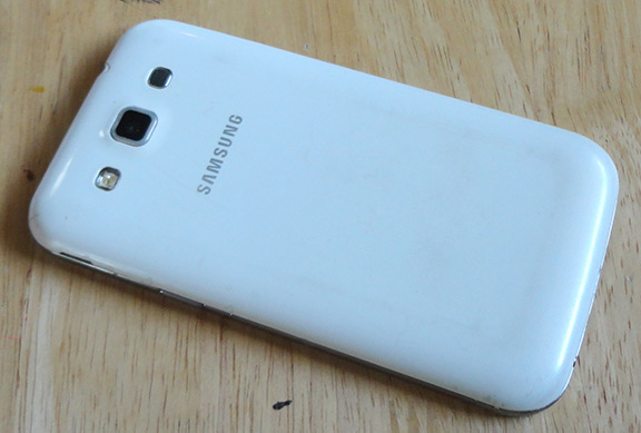 Samsung Galaxy Win DUOS ของแท้ สีขาว สวยๆ 2sim มีกล่องพร้อมของแถมด้วยครับ