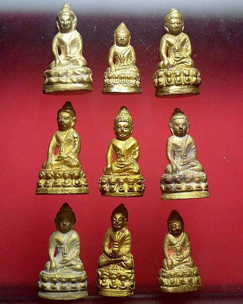 พระกริ่ง 9 ยอด 9 องค์ ครบชุด วัดสุทัศน์เทพวราราม พิธีมหาพุทธธาภิเษก วันเพ็ญกลางเดือน 12 เนื้อทองทิพย