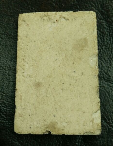 พระสมเด็จหลวงปู่ลำภูพิมพ์เกศยาวทะลุซุ้ม ปี02ครับ