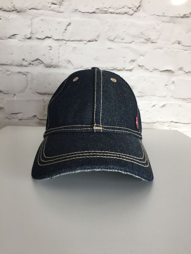 หมวกยีนส์ Levi's ของแท้