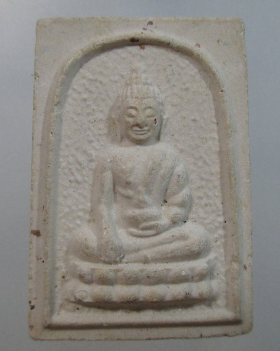 ๒๐ พระพุทโธ เนื้อผง