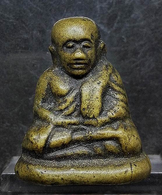 รูปหล่อ หลวงพ่อเงิน  แก่เนื้อระฆังเก่า สวยๆ