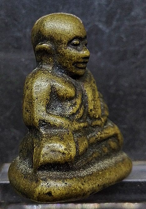 รูปหล่อ หลวงพ่อเงิน  แก่เนื้อระฆังเก่า สวยๆ