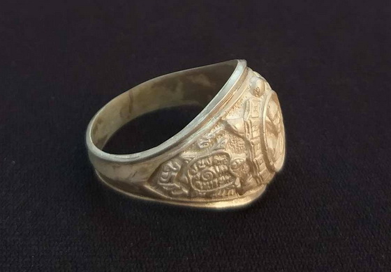 แหวนพญาเต่าเรือนหลวงปู่หลิว ออกวัดหนองอ้อ จ.ราชบุรี ปี 2541 เนื้อเงิน รุ่นสุดท้าย
