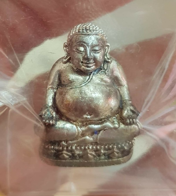 	สังกัจจายน์รับทรัพย์เนื้อเงินมีฐานก้นอุดผงหมายเลข108พระมีกล่องเดิมรับประกันพระเเท้ตามกฎครับ