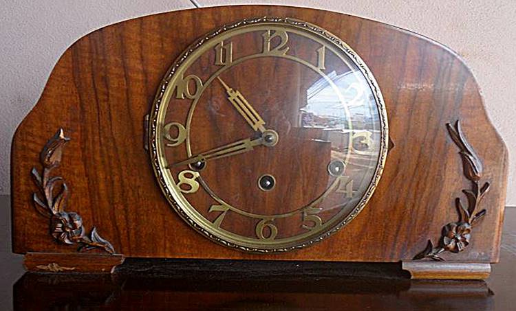 นาฬิกาหัวเตียง 3ลาน งานเก่า นำเข้าจากเยอรมัน สภาพสวย เดินดีครับ