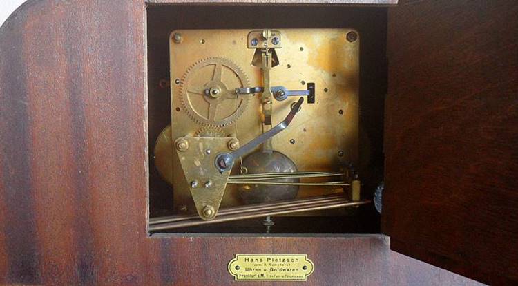 นาฬิกาหัวเตียง 3ลาน งานเก่า นำเข้าจากเยอรมัน สภาพสวย เดินดีครับ