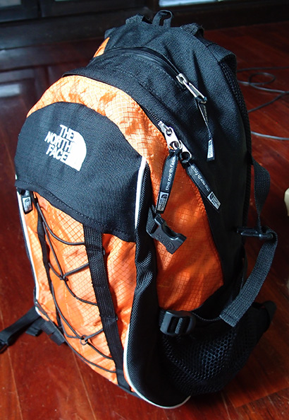 เป้ THE NORTH FACE สีส้ม-ดำ สวยมาก