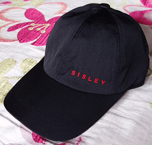 หมวก SISLEY สีดำ สวยๆ ฟรีไซส์ พิเศษมีแถมหมวก asics และ bodyglove ให้ฟรีด้วยครับ