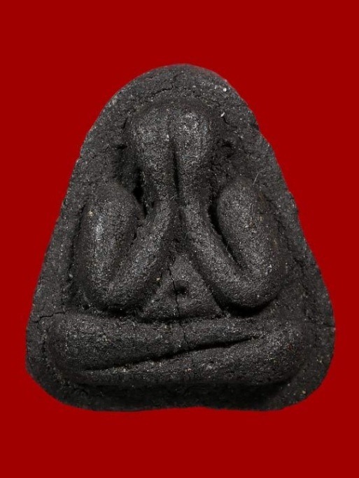 พระปิดตา ปี2516 เนื้อดำ วัดยายร้า จ.ระยอง หลวงปู่ทิม ปลุกเสก 