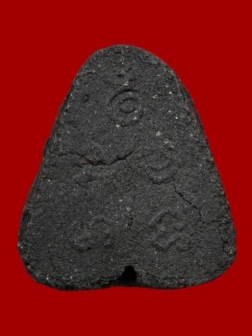 พระปิดตา ปี2516 เนื้อดำ วัดยายร้า จ.ระยอง หลวงปู่ทิม ปลุกเสก 