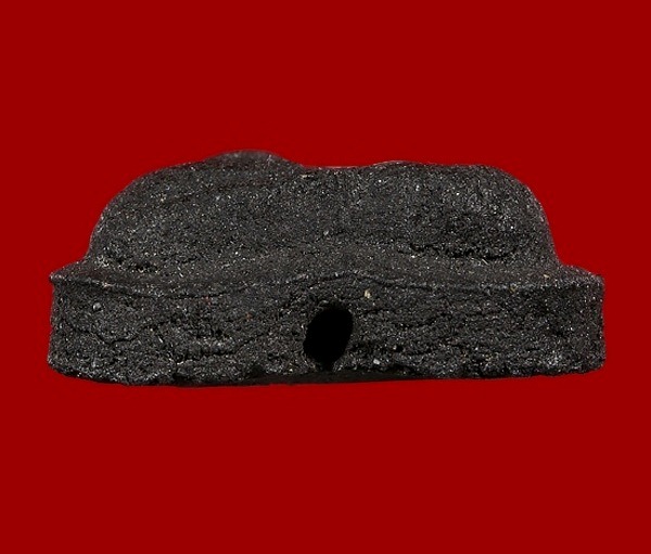 พระปิดตา ปี2516 เนื้อดำ วัดยายร้า จ.ระยอง หลวงปู่ทิม ปลุกเสก 