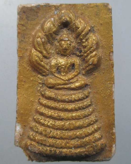 ๒๐ พระผงวัดเกาะลอย จ.ระยอง ปี 2514 หลวงปู่ทิม วัดละหารไร่ ร่วมปลุกเสก