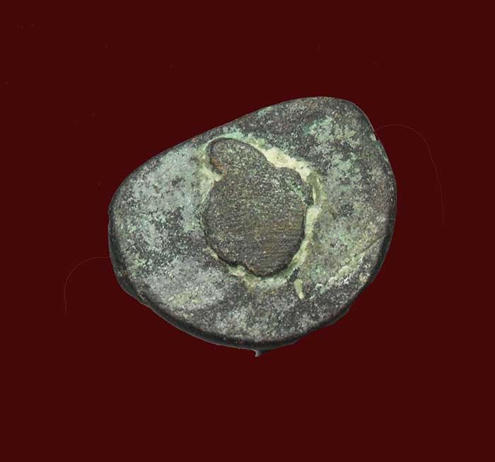 หลวงพ่อเงิน วัดบางคลาน รุ่นปืนแตก 