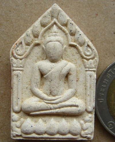 ขุนแผนมนูญโญ๖๕ ปี46 พิมพ์ใหญ่ มีจารหมึก ปั๊มตรายาง โรยแร่ เส้นเกษา ลพ.สาคร,ลพ.ฟูร่วมปลุกเสกและลพ.คูณ