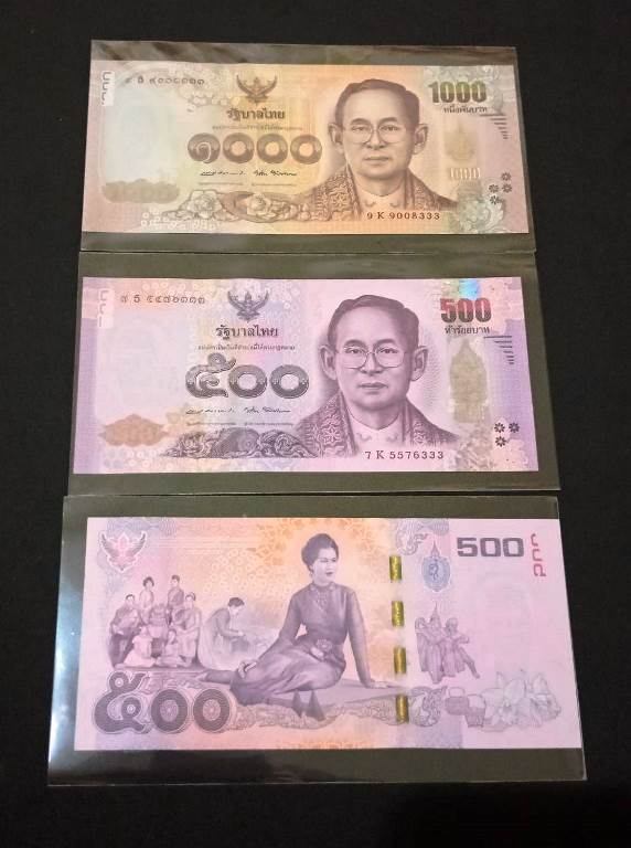ซองแก้วใส่ธนบัตร 100 ซอง พร้อมตลับจัดเก็บ เคาะเดียว