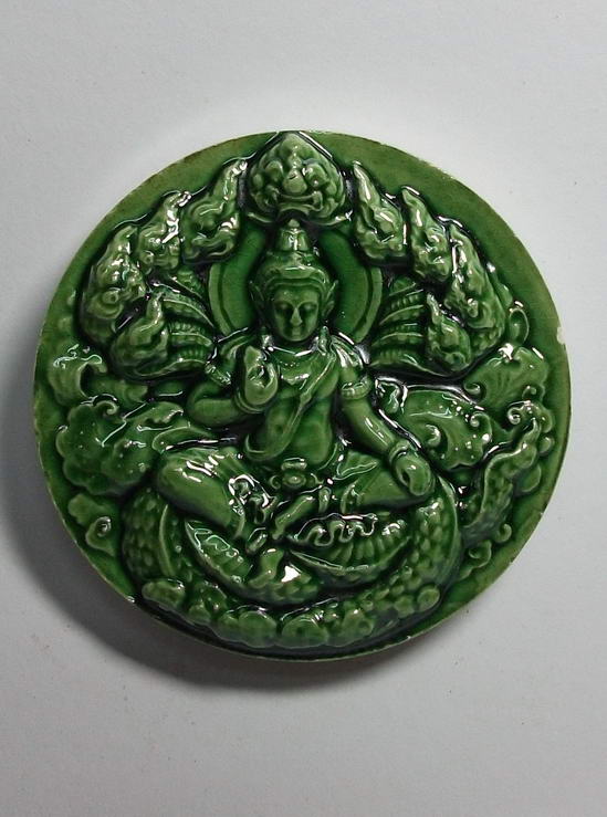จตุคามรามเทพ รุ่นอัครมหาเศรษฐี เนื้อกระเบื้องเคลือบ สีเขียวมรกต 5.2 cm