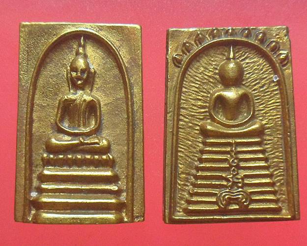 หลวงพ่อแพ วัดพิกุลทอง สิงห์บุรี 2องค์ ชุดที่1