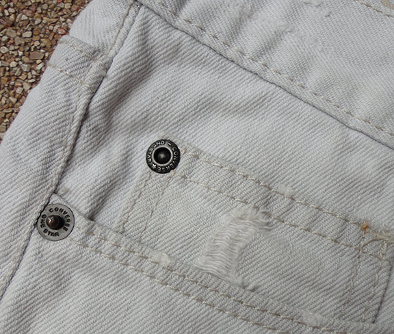 ยีนส์ CONVERSE ของแท้ครับ หายากในเมืองไทยครับ ตัวนี้จากนอกโดยตรงเลยจ้า