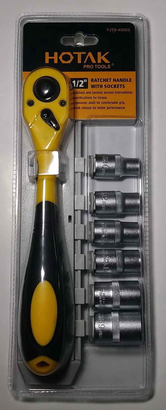 ด้ามฟรี HOTAK   ขนาด 1/2 " พร้อมลูกบ๊อกซ์ 6 ตัว / ชุด   