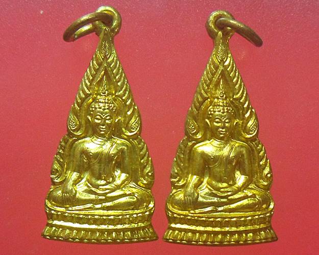 เหรียญพระพุทธโกศัย ปี33 จังหวัดแพร่ สวยๆ2เหรียญ ชุดที่2