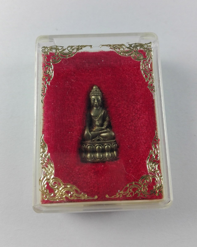 พระชัยวัฒน์ รุุ่น.ตั๊กม้อ เนื้อนวะโลหะแก่ทองคำ ปี2537 ปลุกเสก2แผ่นดิน ไทย-จีน