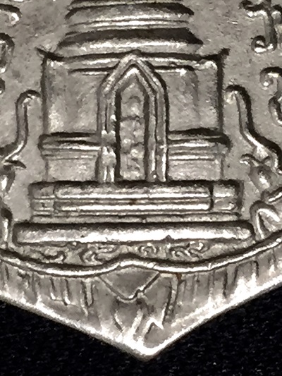 หลวงปู่ทวด พิมพ์พุทธซัอน บล็อคคอห่าง เนื้ออัลปาก้าชุบนิเกิ้ล ปี2511