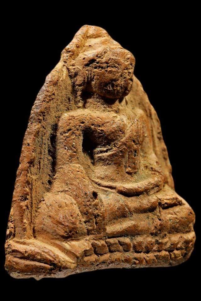 พระหลวงพ่อโตบางกระทิง..กรุเก่า..พิมพ์มารวิชัย