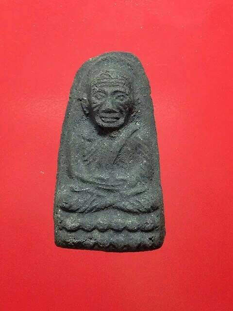 พระหลวงปู่ทวดเนื้อผงใบลานหลังยันต์เฑาะว์ดอกบัว ปี2506