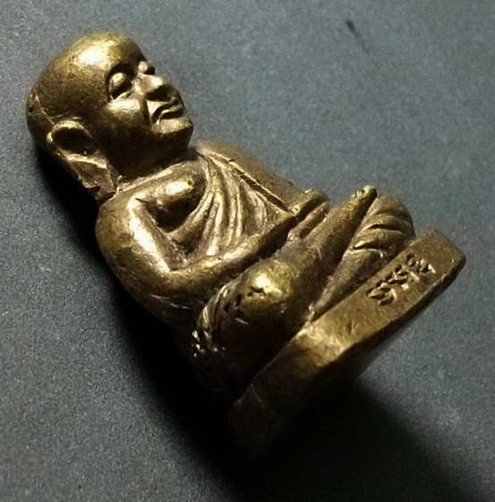 รูปหล่อหลวงพ่อเงิน วัดบางคลาน จ.พิจิตร การศึกษานอกโรงเรียน อ.เมือง จ.พิจิตร สร้าง