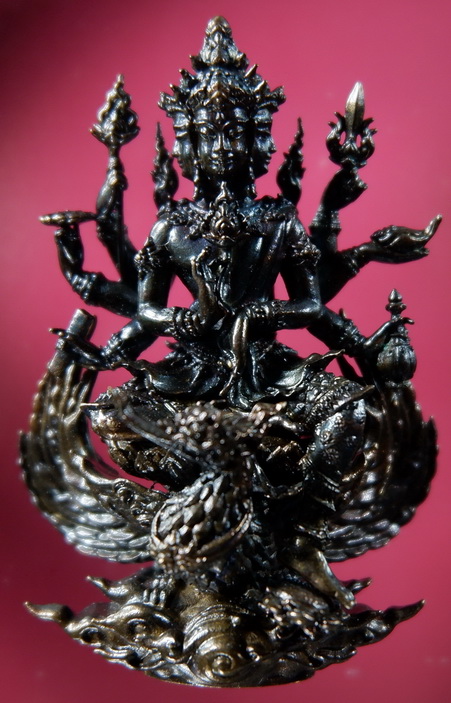 พระพรหมธาดามหาเศรษฐี "รุ่นบุญเศรษฐี" หลวงปู่ยูร ญาณวิโร วัดหนองป่าหมาก จ.สระแก้ว ขนาดห้อยคอ สวยครับ