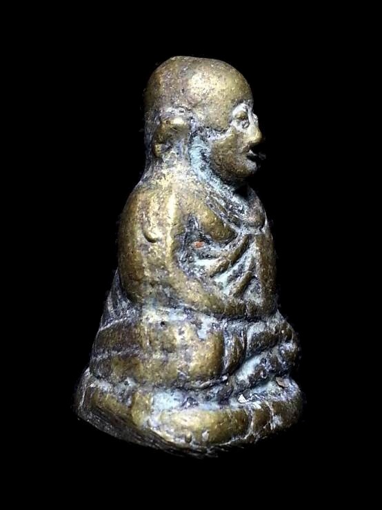 หล่อรูปเหมือนหลวงพ่อเงิน วัดบางคลาน "พิมพ์ขี้ตา" รุ่นมุงหลังคาศาลาวัดวังแดง จ.พิจิตร พร้อมกล่องเดิม