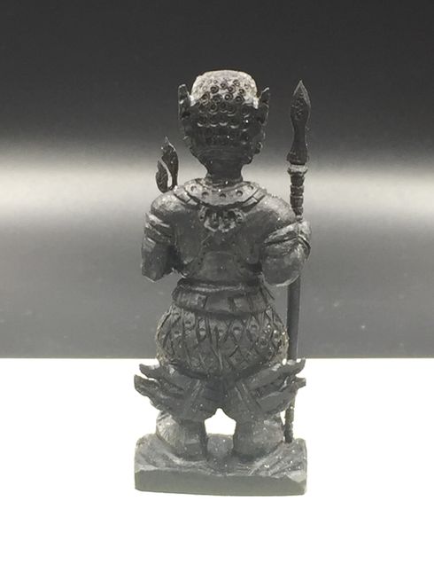 งานแกะ พระพิราพ (จำเนื้อไม้ไม่ได้ครับ) สวยมาก