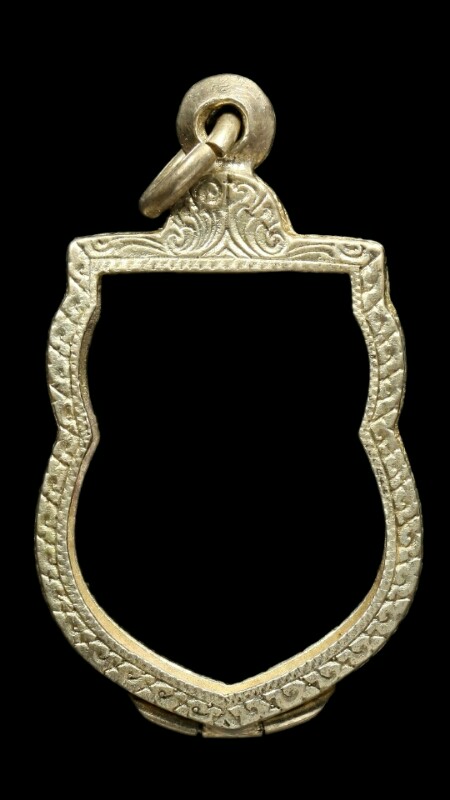 ตลับเงิน กว้าง ๒.๓๐ ซม. สูง ๓.๐๐ ซม.