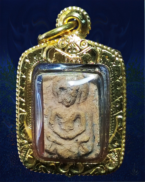 พระแผงนาดูนตัดเดี่ยวพิมพ์ประภามณทลเล็ก นิยม กรุเก่าปี 22 เลี่ยมทองพร้อมใช้