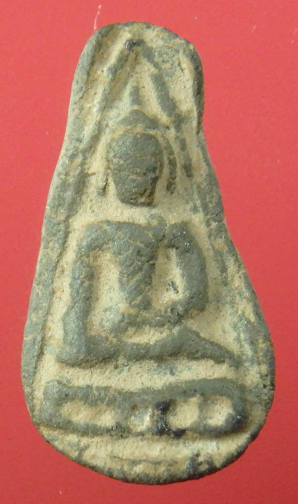 พระนางพญาฐานขีด สุโขทัย เนื้อดิน