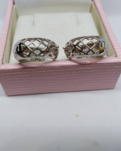 ต่างหูเพชร 1 คู่ สภาพดี ทองคำ นน.5.91 กรัม