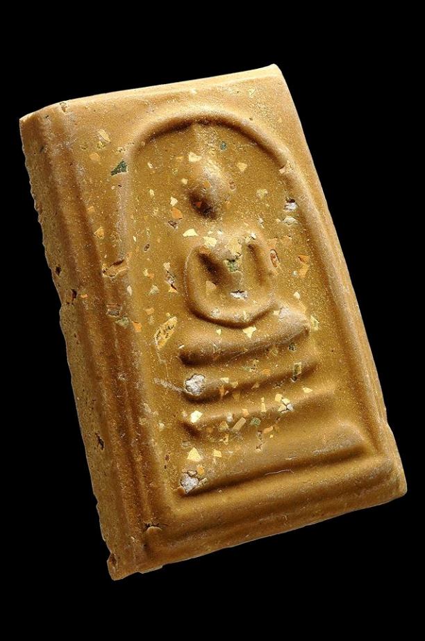 พระสมเด็จบางขุนพรหม รุ่นอมตมหามงคล ปี2554 พิมพ์ใหญ่ A เกศทะลุซุ้ม+โรยผงเก่า " เนื้อพิเศษๆๆสีน้ำตาล "