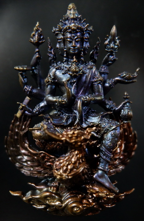 พระพรหมธาดามหาเศรษฐี "รุ่นบุญเศรษฐี" หลวงปู่ยูร ญาณวิโร วัดหนองป่าหมาก จ.สระแก้ว ขนาดห้อยคอ สวยครับ