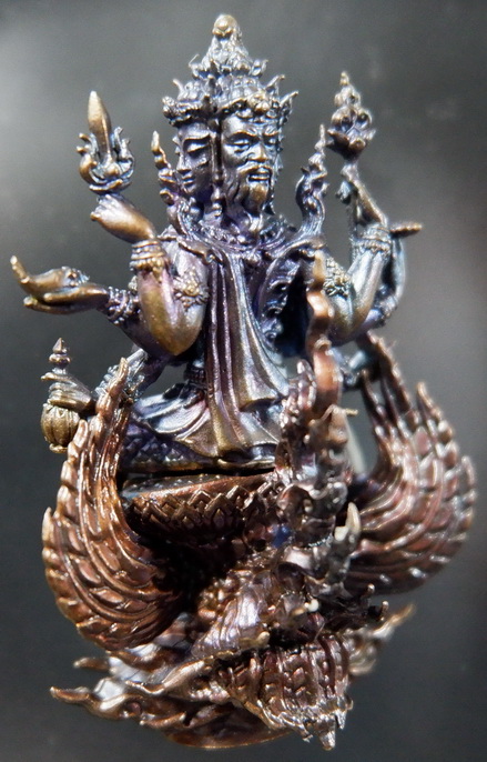 พระพรหมธาดามหาเศรษฐี "รุ่นบุญเศรษฐี" หลวงปู่ยูร ญาณวิโร วัดหนองป่าหมาก จ.สระแก้ว ขนาดห้อยคอ สวยครับ