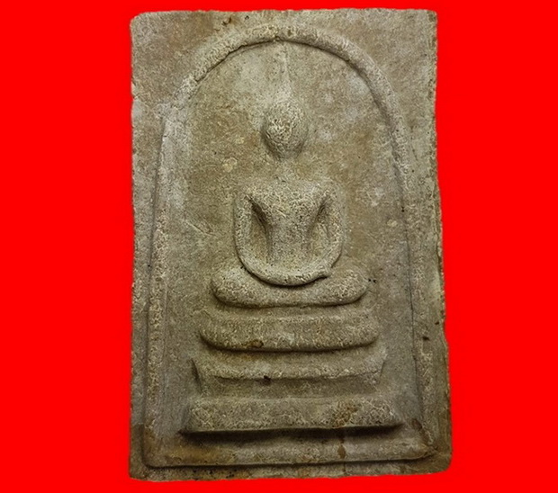 สมเด็จหลังสิวลีพิมพ์เอวใหญ่ปี15 สภาพสวยๆ น่ารักอนาคตไกลครับ เข้าตลับพร้อมใช้ครับ