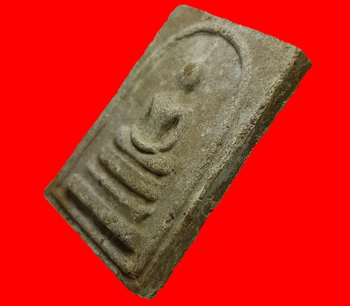 สมเด็จหลังสิวลีพิมพ์เอวใหญ่ปี15 สภาพสวยๆ น่ารักอนาคตไกลครับ เข้าตลับพร้อมใช้ครับ