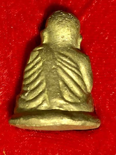 หลวงพ่อเงิน  วัดบางคลาน   รุ่น "มหาอุด"